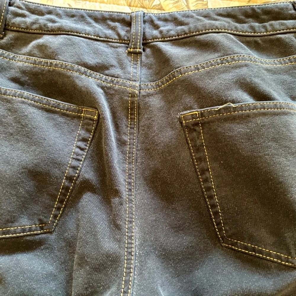 Jeans - petite - Picture 9 of 9